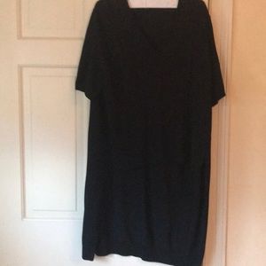 Great Cos top alone or to layer